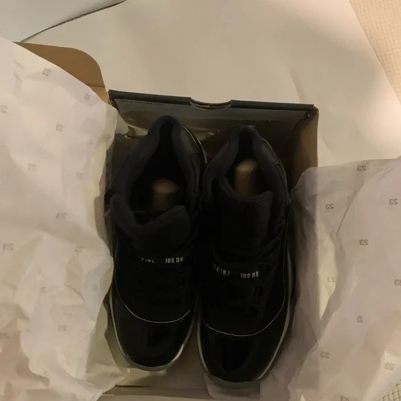 Air Jordan 11 retro “space jam”